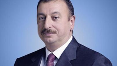 İlham Əliyev “BakuTel-2015” sərgisi ilə tanış olub